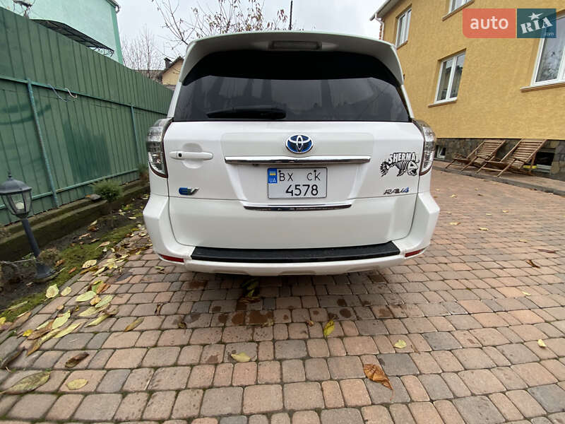 Внедорожник / Кроссовер Toyota RAV4 EV 2014 в Хмельницком