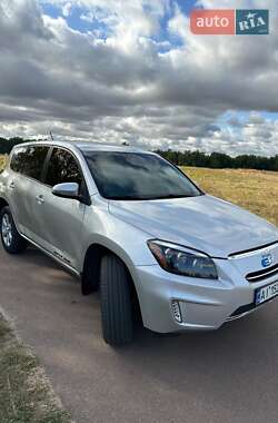 Внедорожник / Кроссовер Toyota RAV4 EV 2014 в Козельце