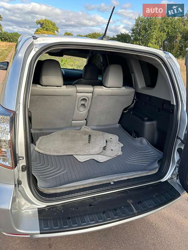 Внедорожник / Кроссовер Toyota RAV4 EV 2014 в Киеве