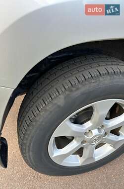 Внедорожник / Кроссовер Toyota RAV4 EV 2014 в 