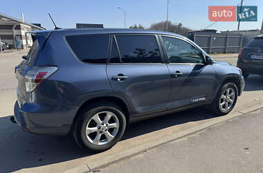 Внедорожник / Кроссовер Toyota RAV4 EV 2014 в 