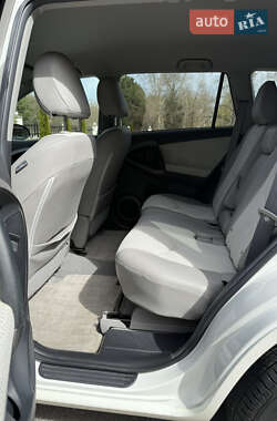 Внедорожник / Кроссовер Toyota RAV4 EV 2013 в 