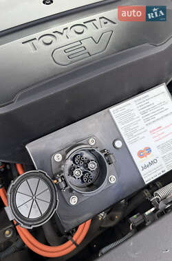Внедорожник / Кроссовер Toyota RAV4 EV 2013 в 