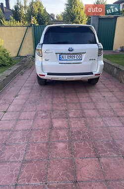 Внедорожник / Кроссовер Toyota RAV4 EV 2014 в 