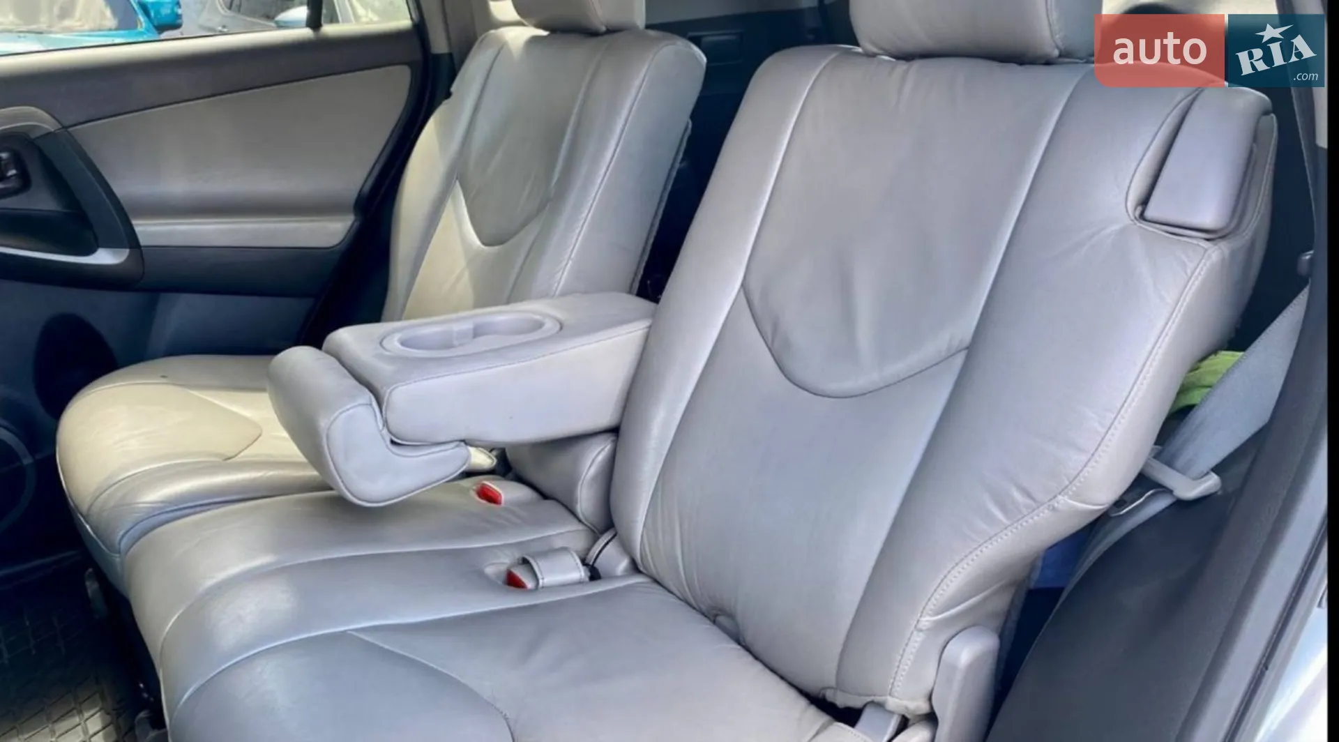 2014 Toyota RAV 4 - мініатюра 7