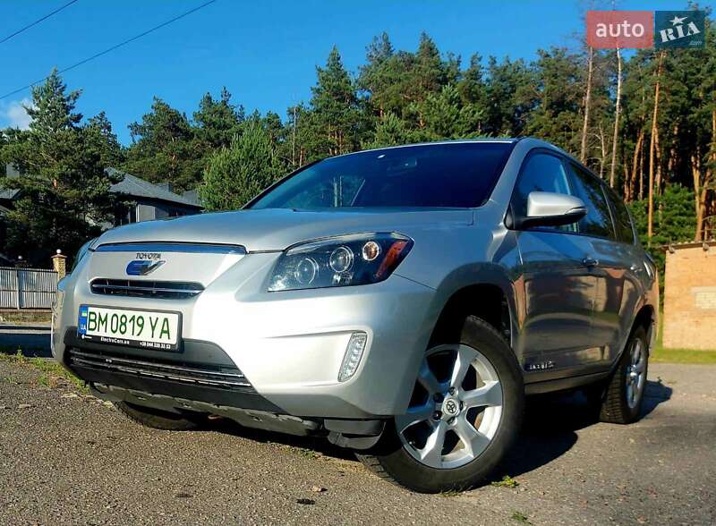 Внедорожник / Кроссовер Toyota RAV4 EV 2012 в 