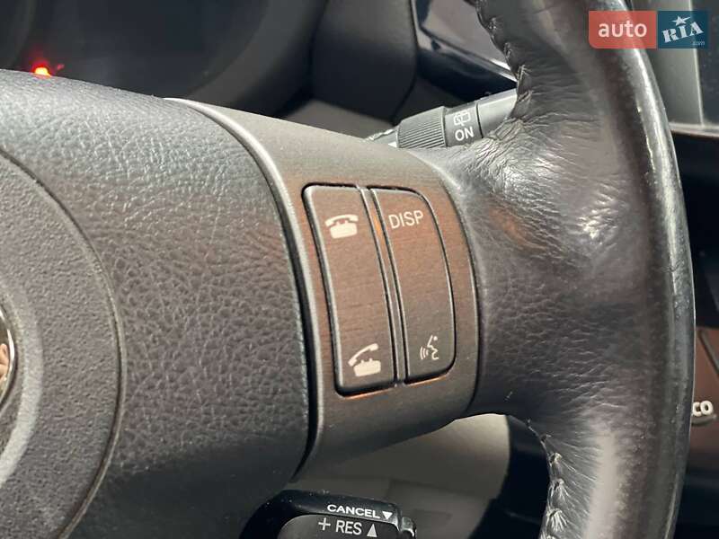 Внедорожник / Кроссовер Toyota RAV4 EV 2013 в Киеве