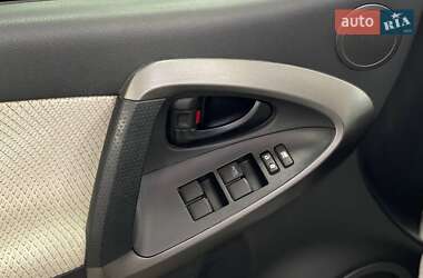 Внедорожник / Кроссовер Toyota RAV4 EV 2013 в 