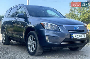 Внедорожник / Кроссовер Toyota RAV4 EV 2014 в Каменец-Подольском