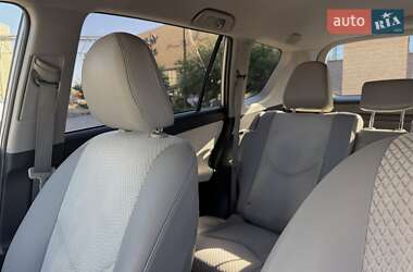 Внедорожник / Кроссовер Toyota RAV4 EV 2013 в 