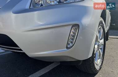Внедорожник / Кроссовер Toyota RAV4 EV 2013 в 