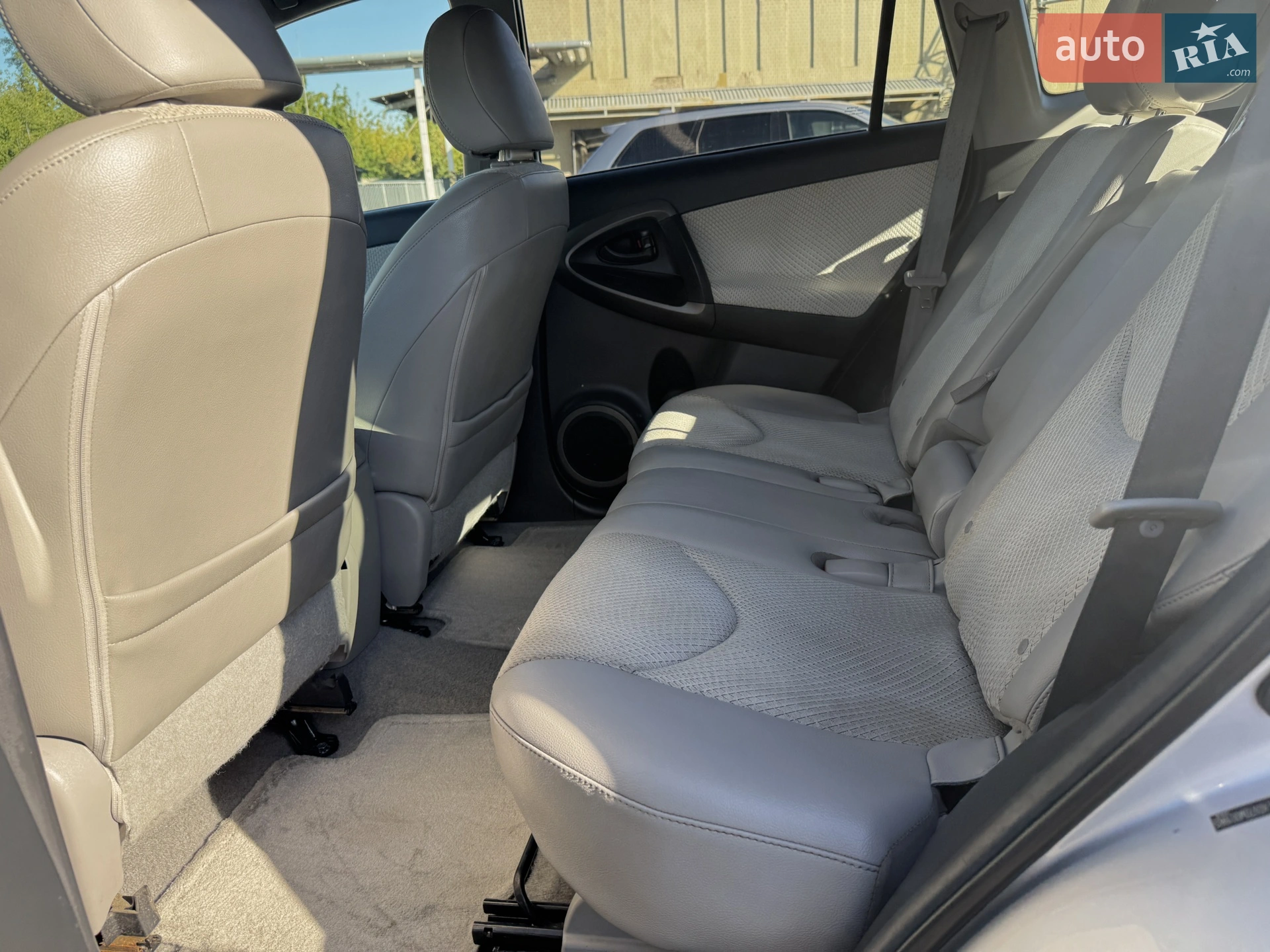2013 Toyota RAV 4 - мініатюра 24