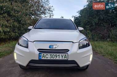 Внедорожник / Кроссовер Toyota RAV4 EV 2012 в 