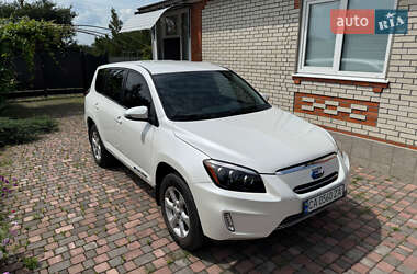 Внедорожник / Кроссовер Toyota RAV4 EV 2013 в 
