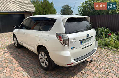 Внедорожник / Кроссовер Toyota RAV4 EV 2013 в 