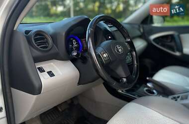 Внедорожник / Кроссовер Toyota RAV4 EV 2012 в 