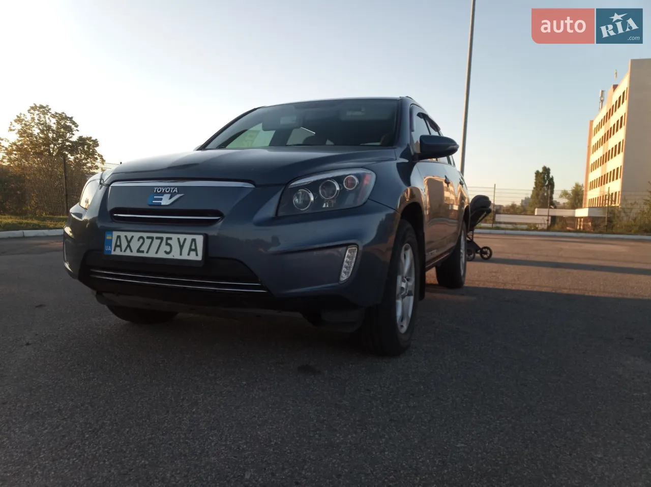 2013 Toyota RAV 4 - мініатюра 5