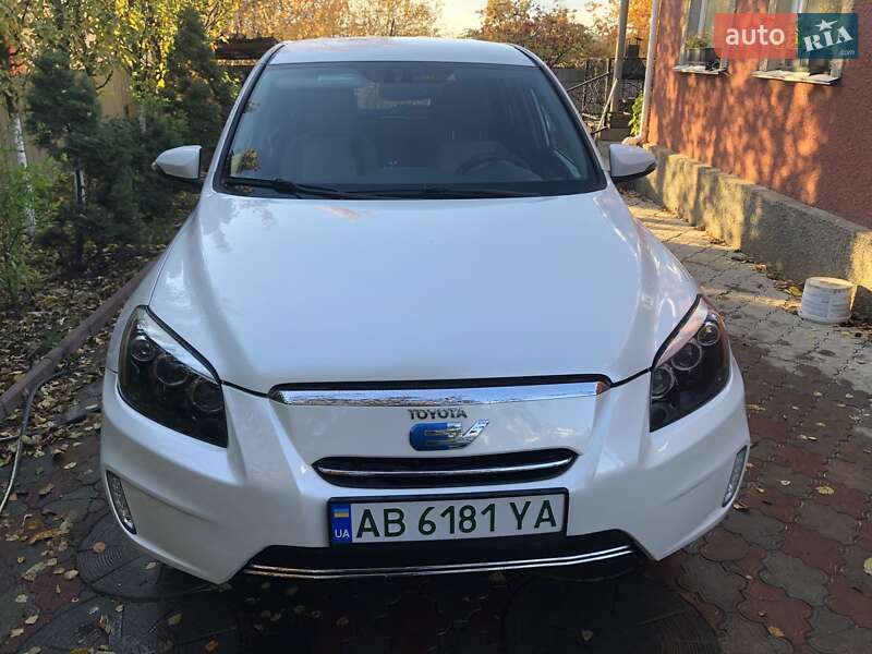 Позашляховик / Кросовер Toyota RAV4 EV 2013 в Крижополі фото 2 Позашляховик / Кросовер Toyota RAV4 EV 2013 в Крижополі