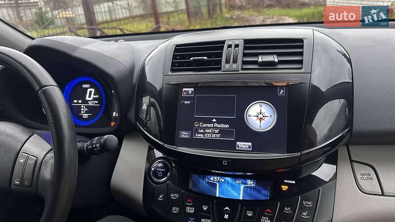 Внедорожник / Кроссовер Toyota RAV4 EV 2013 в Кременчуге фото 11 Внедорожник / Кроссовер Toyota RAV4 EV 2013 в Кременчуге