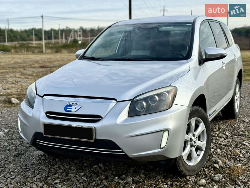 Toyota RAV4 EV 2013