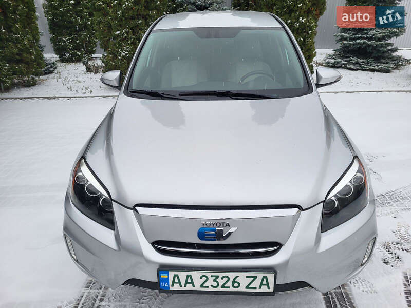 Позашляховик / Кросовер Toyota RAV4 EV 2014 в Черкасах фото 5 Позашляховик / Кросовер Toyota RAV4 EV 2014 в Черкасах