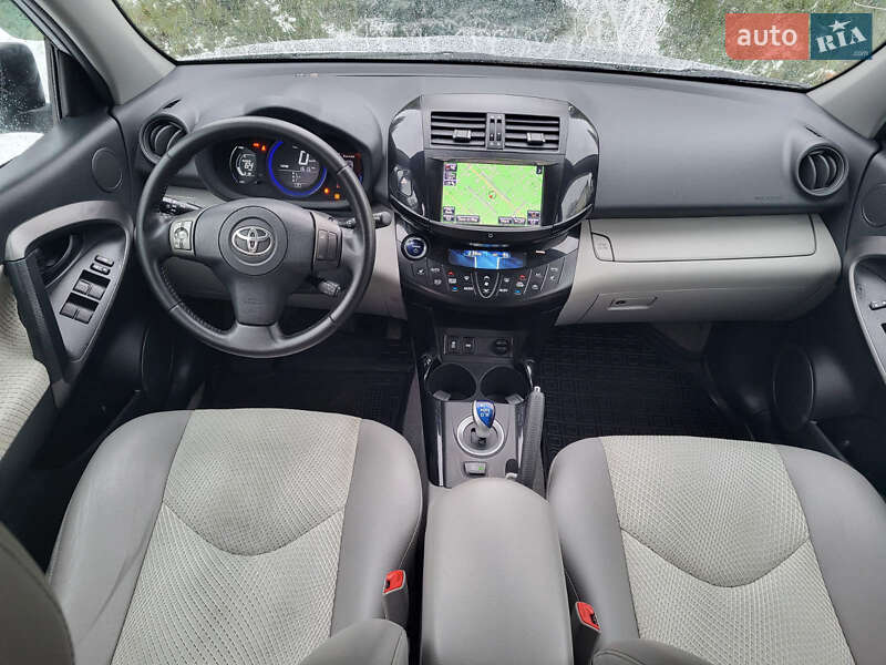 Позашляховик / Кросовер Toyota RAV4 EV 2014 в Черкасах фото 55 Позашляховик / Кросовер Toyota RAV4 EV 2014 в Черкасах