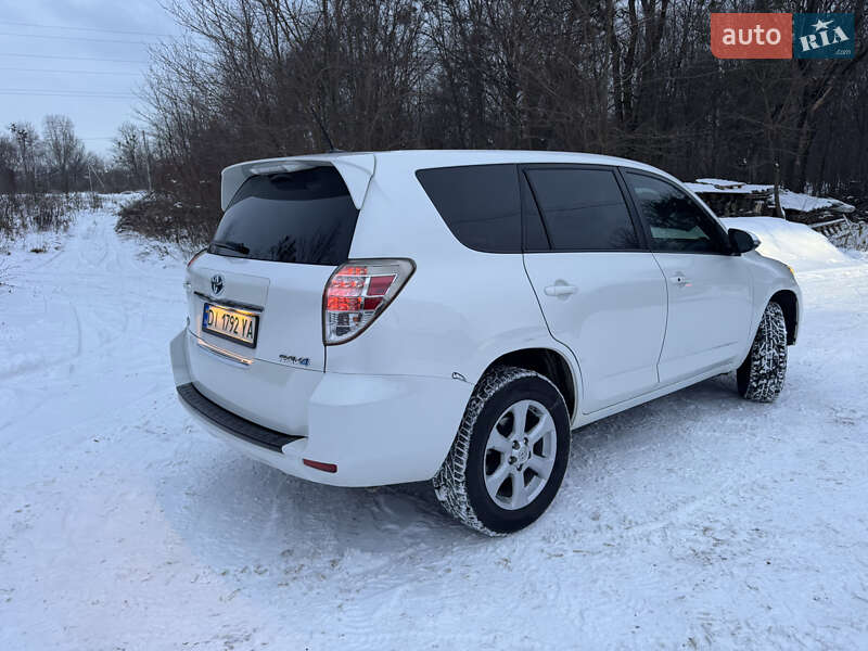 Внедорожник / Кроссовер Toyota RAV4 EV 2013 в Житомире фото 2 Внедорожник / Кроссовер Toyota RAV4 EV 2013 в Житомире
