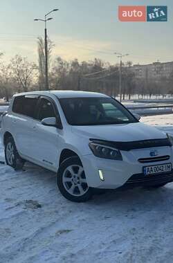 Позашляховик / Кросовер Toyota RAV4 EV 2012 в Києві