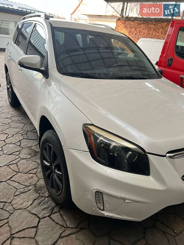 Внедорожник / Кроссовер Toyota RAV4 EV 2013 в Белой Церкви