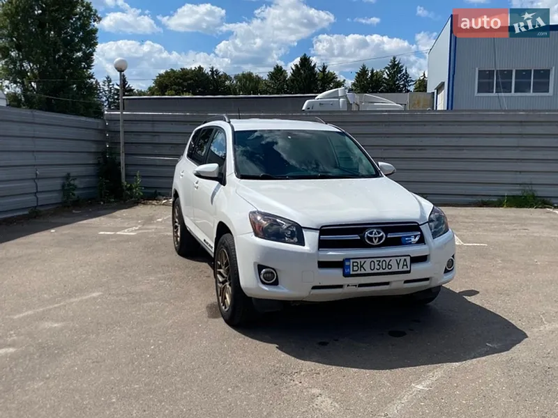 Toyota RAV4 EV 2013