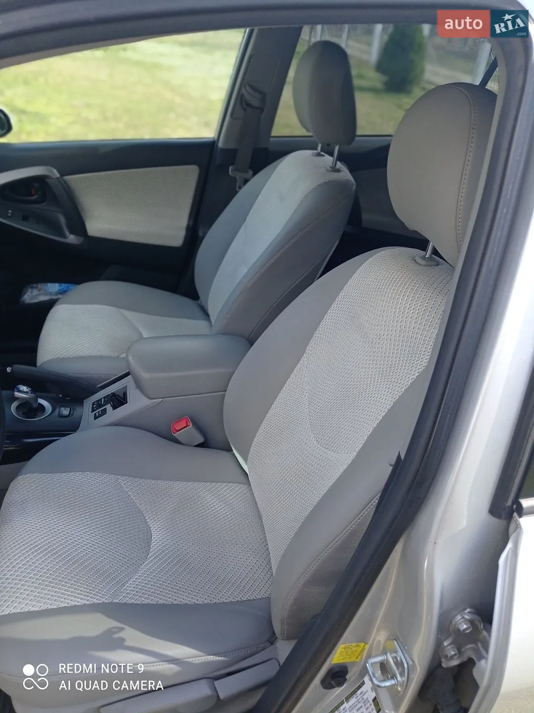 2013 Toyota RAV 4 - мініатюра 2