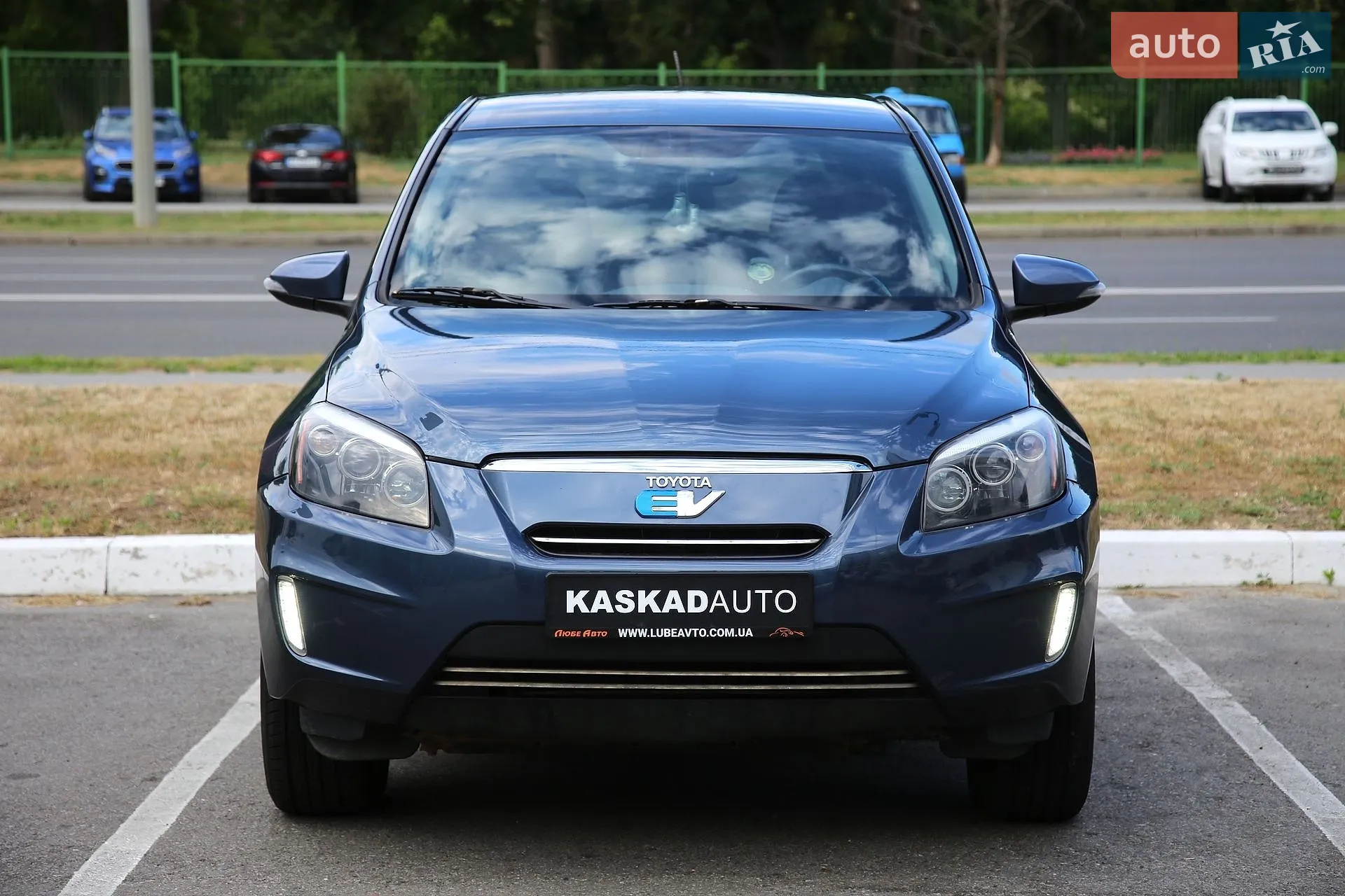 2013 Toyota RAV 4 - мініатюра 2