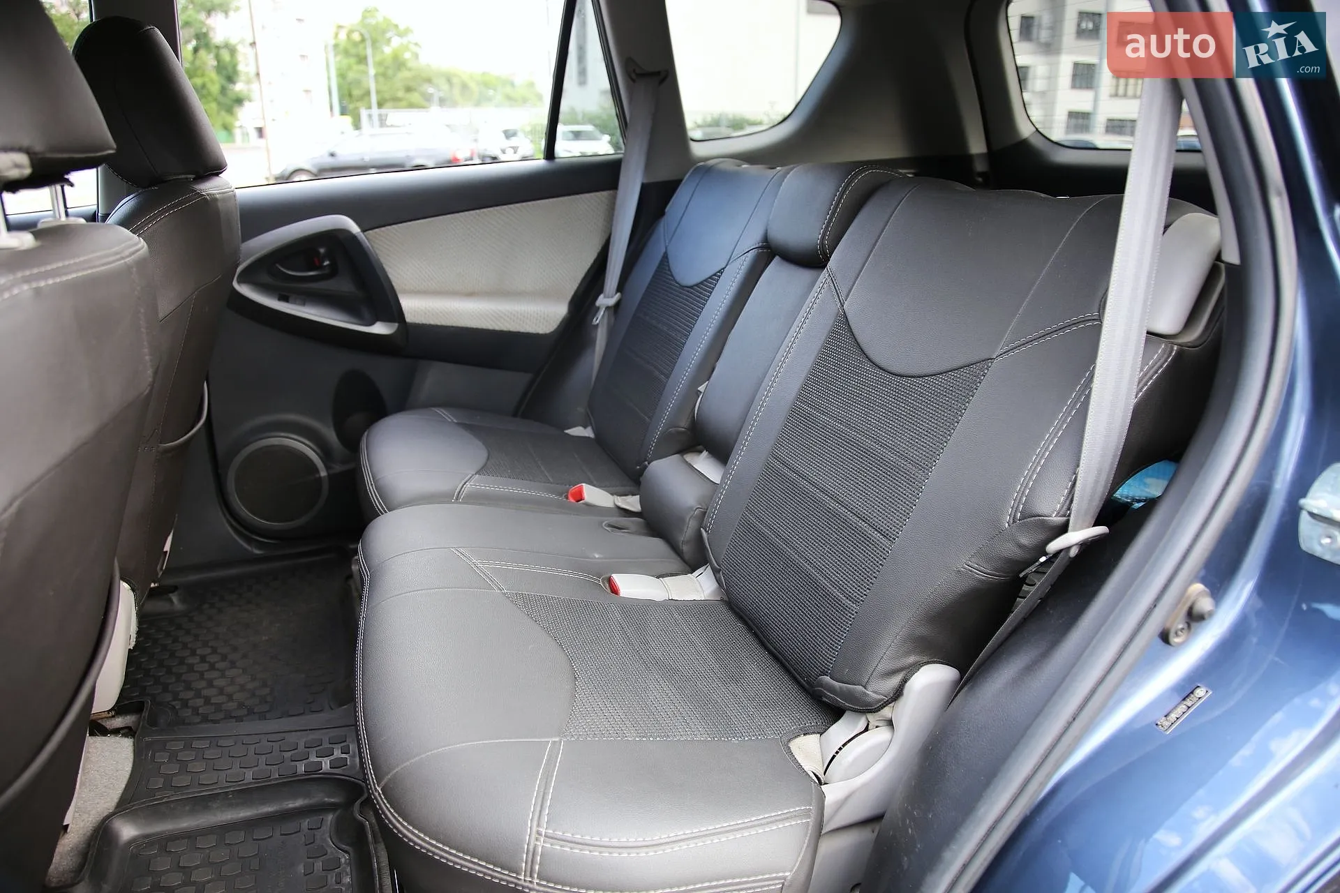 2013 Toyota RAV 4 - мініатюра 8