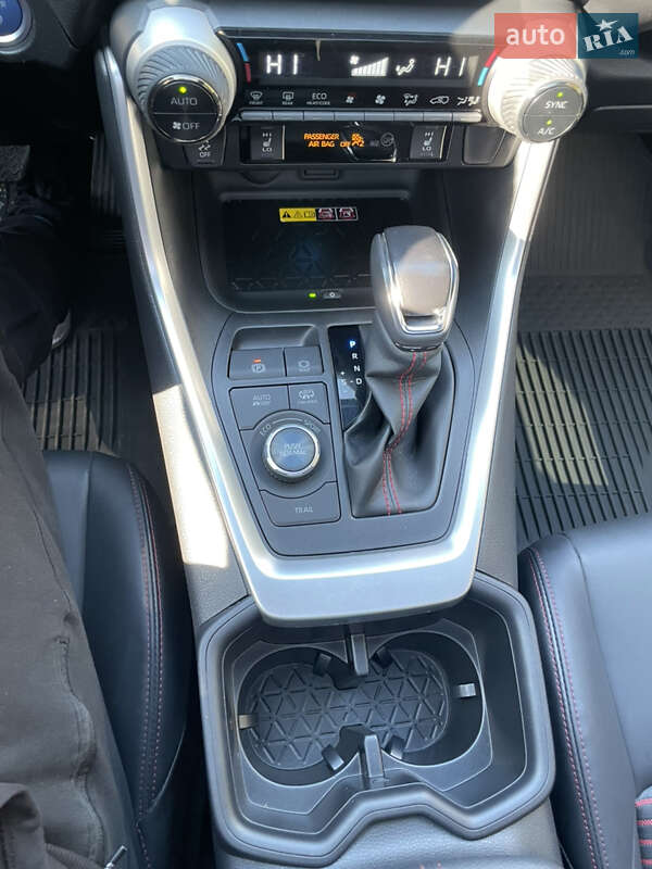 Внедорожник / Кроссовер Toyota RAV4 PHEV 2022 в Киеве