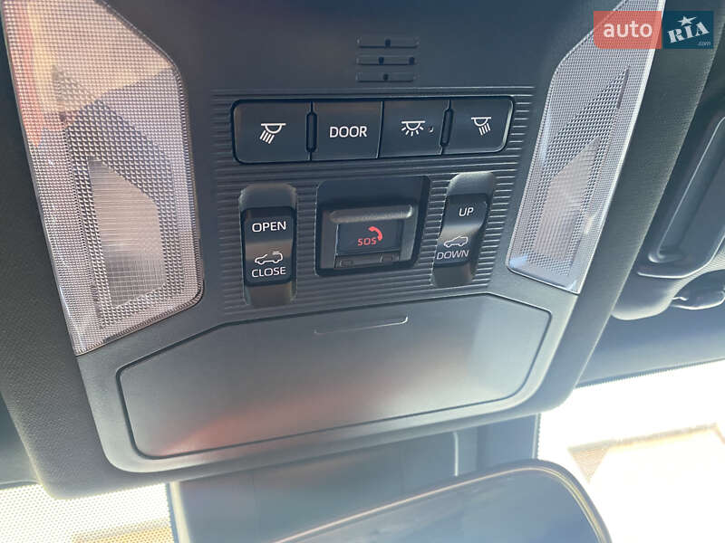 Внедорожник / Кроссовер Toyota RAV4 PHEV 2021 в Киеве