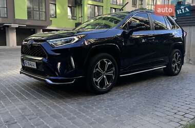 Внедорожник / Кроссовер Toyota RAV4 PHEV 2021 в 