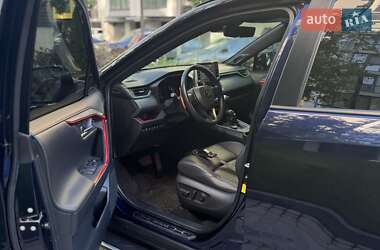 Внедорожник / Кроссовер Toyota RAV4 PHEV 2021 в 