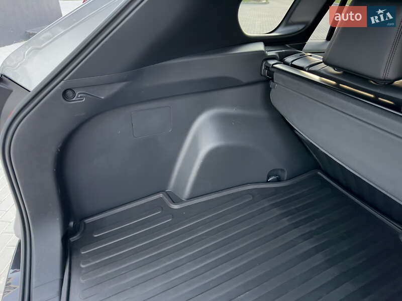 Внедорожник / Кроссовер Toyota RAV4 PHEV 2020 в Ровно