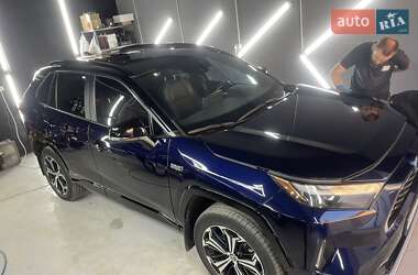 Внедорожник / Кроссовер Toyota RAV4 PHEV 2022 в Киеве