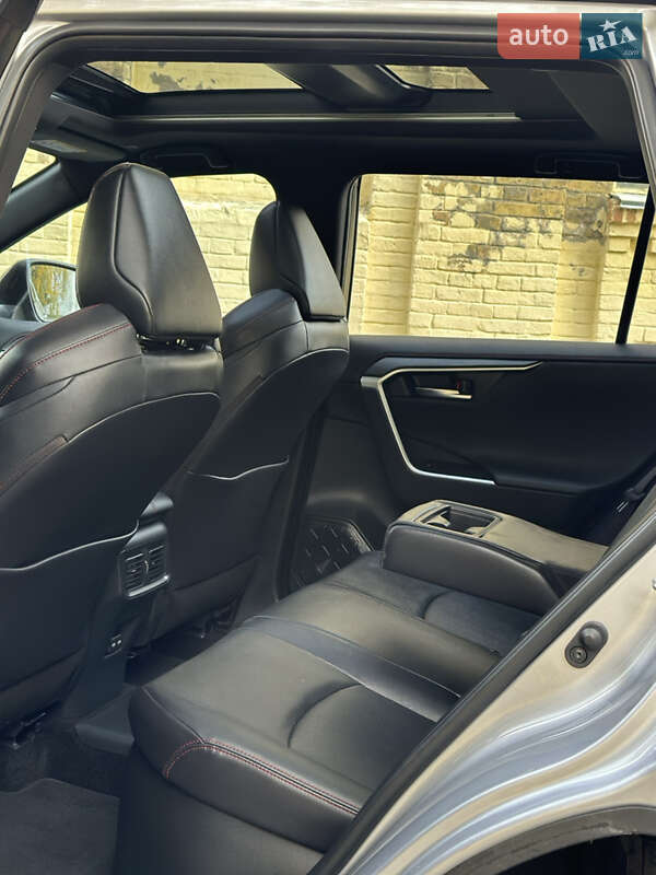 Позашляховик / Кросовер Toyota RAV4 PHEV 2023 в Києві фото 42 Позашляховик / Кросовер Toyota RAV4 PHEV 2023 в Києві