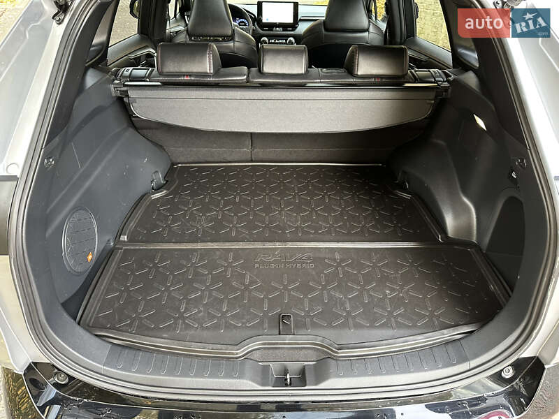 Позашляховик / Кросовер Toyota RAV4 PHEV 2023 в Києві фото 61 Позашляховик / Кросовер Toyota RAV4 PHEV 2023 в Києві