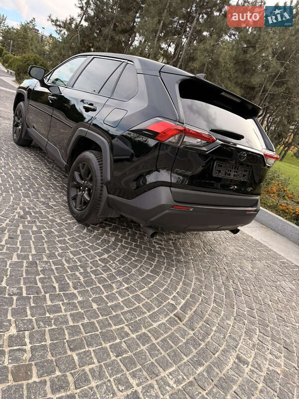 Внедорожник / Кроссовер Toyota RAV4 PHEV 2022 в Днепре фото 5 Внедорожник / Кроссовер Toyota RAV4 PHEV 2022 в Днепре