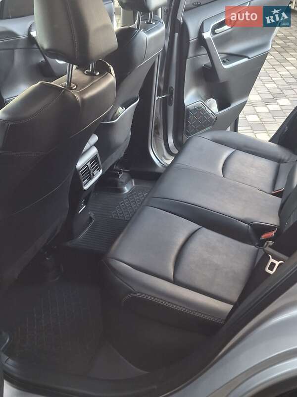 Позашляховик / Кросовер Toyota RAV4 PHEV 2021 в Хмельницькому фото 4 Позашляховик / Кросовер Toyota RAV4 PHEV 2021 в Хмельницькому