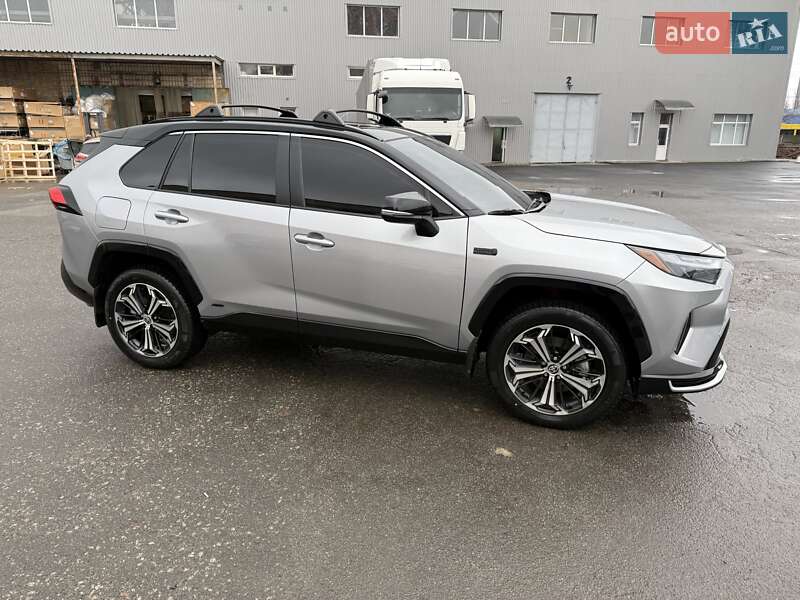 Позашляховик / Кросовер Toyota RAV4 PHEV 2024 в Києві