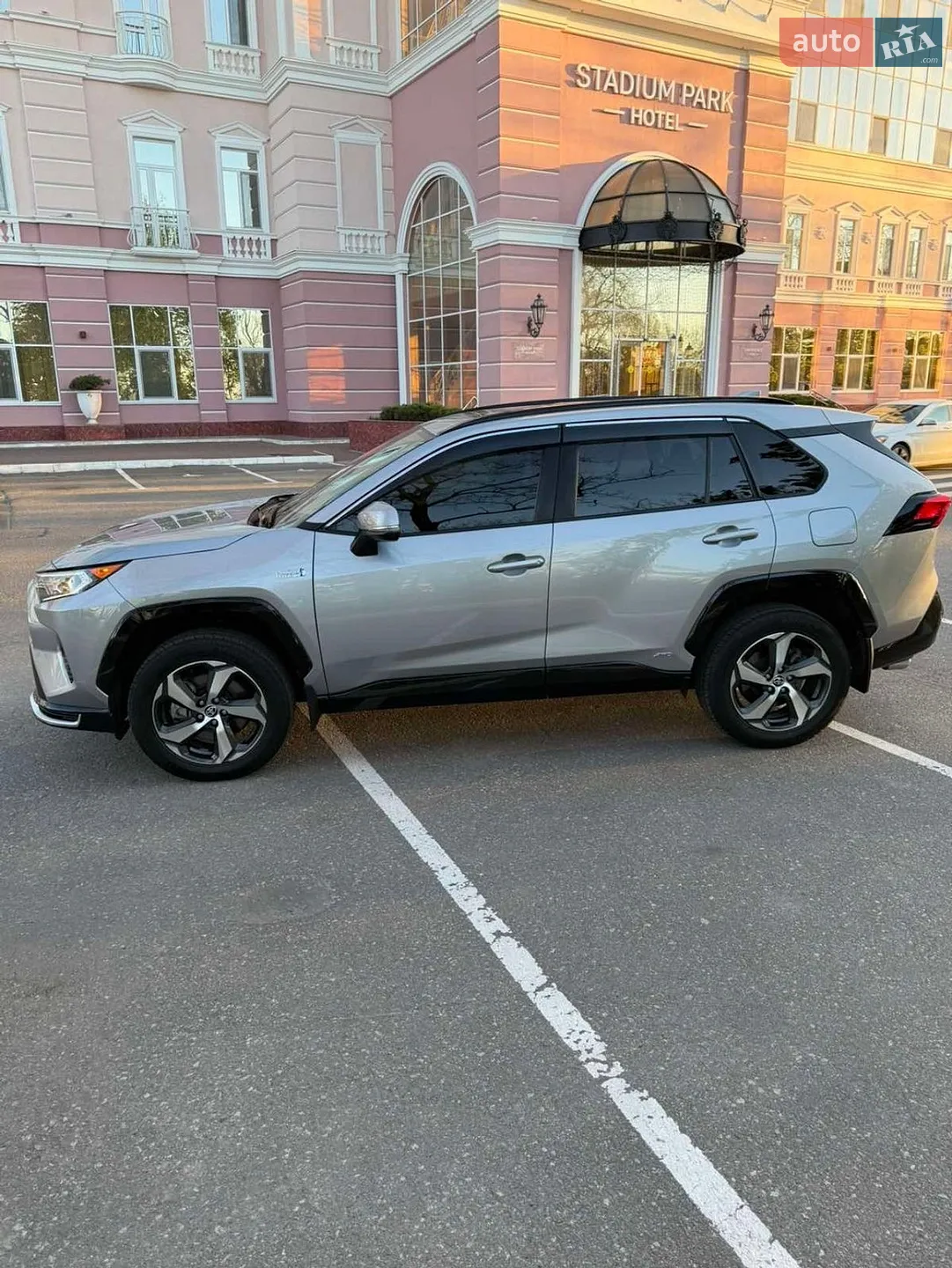 2021 Toyota RAV 4 - мініатюра 9