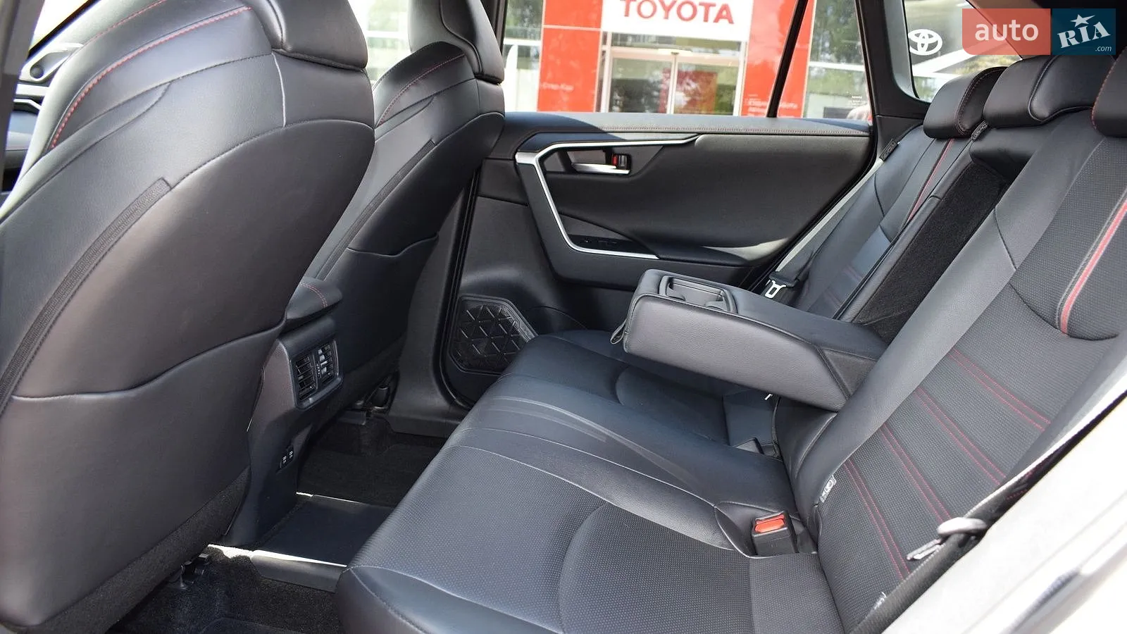 2021 Toyota RAV 4 - мініатюра 12