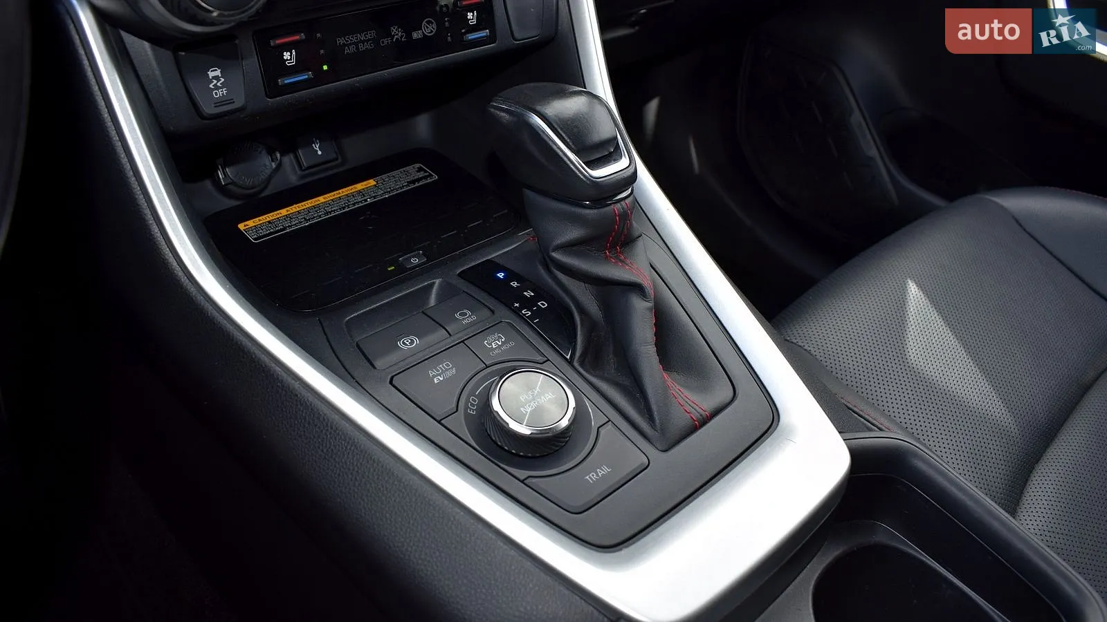 2021 Toyota RAV 4 - мініатюра 25