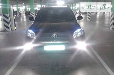 Внедорожник / Кроссовер Toyota RAV4 2006 в Киеве