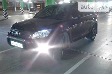 Внедорожник / Кроссовер Toyota RAV4 2006 в Киеве