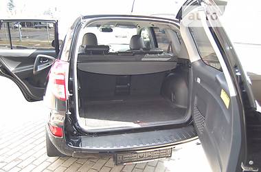 Внедорожник / Кроссовер Toyota RAV4 2011 в Сумах